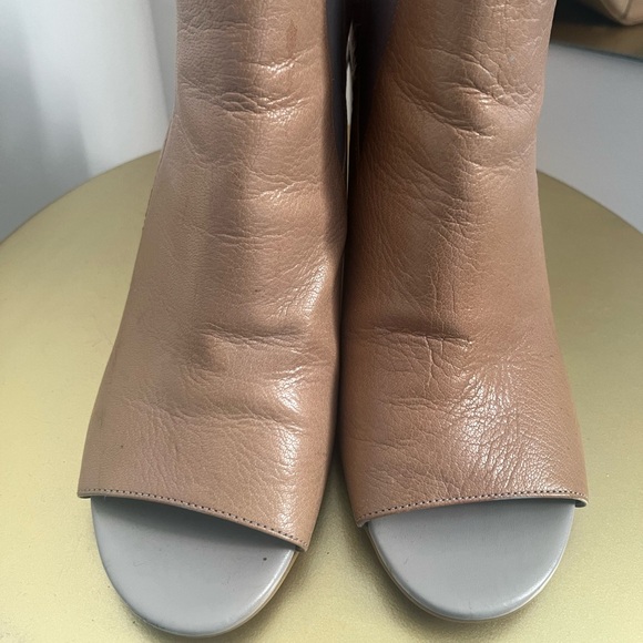 Cole Haan heels - Picture 2 of 6